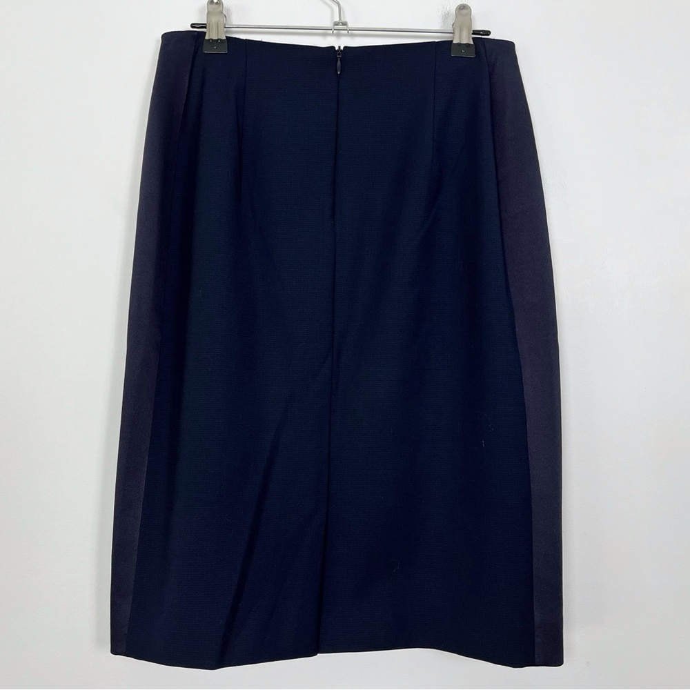 Boss Navy Blue Classic Minimalist Wool Pencil Skirt Lined‎ Size 4 Back Slit - Picture 5 of 12